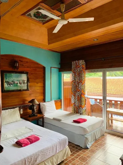 Deluxe Triple Room with AC — Koh Tao Tropicana Resort